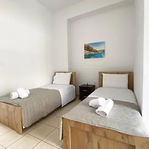 Apartment Acta's, Himarë